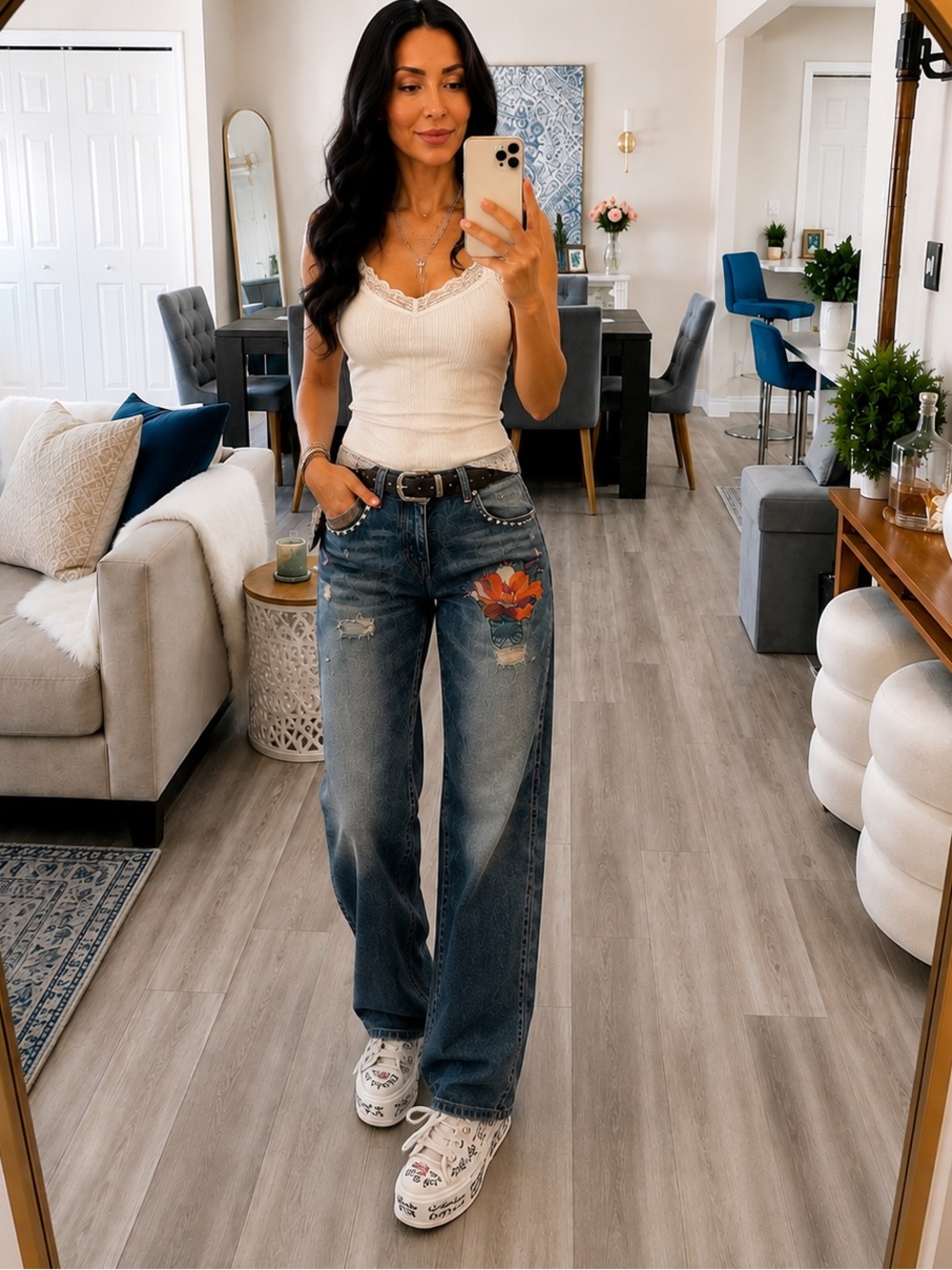 Levi’s 504 Slouch Straight Distressed Studded Floral Embroidered Jeans Sz 7 M